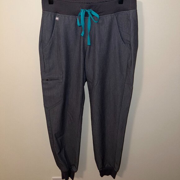 FIGS Scrub Set - Graphite - Picture 5 of 7